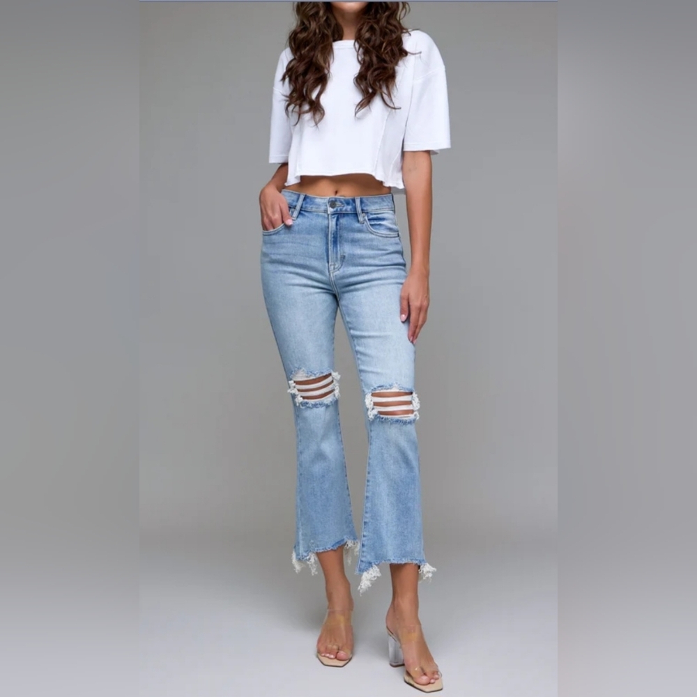 Hidden Happi Hi Rise Cropped Denim Flare.  Size 26 Light Wash. Destroyed NWT